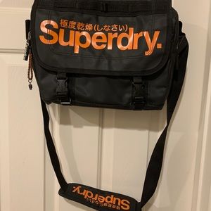 Superdry sling messenger bag
